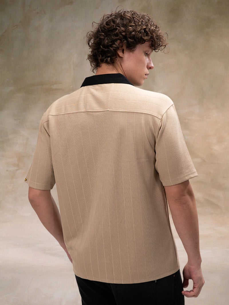 Maniac قميص مانياك للرجال بتصميم بروكلين مع ياقة كاملة الأكمام من قطن بسكويت - Image 5